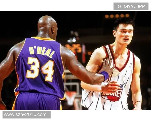 姚明与詹姆斯巅峰对决回顾两位篮球巨星的传奇交手时刻