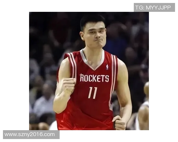 姚明全场过人展现篮球魅力引发观众热烈反响与赞叹 姚明全场过人展现篮球魅力引发观众热烈反响与赞叹